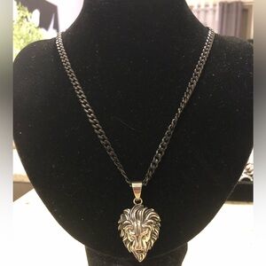 Stainless Steel 18” Ebony Chain w/ Silver Lion Head Pendant
